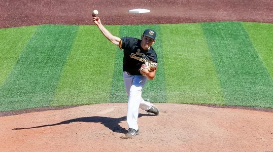 Joey Carney vs. Pacific 2017_Christina Leung