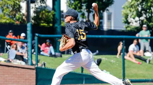 Joey Carney vs. Pacific 2017_Christina Leung