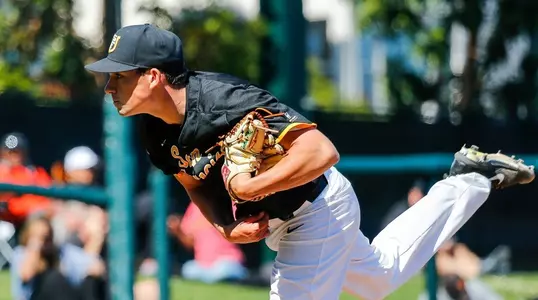 Joey Carney vs. Pacific 2017_Christina Leung