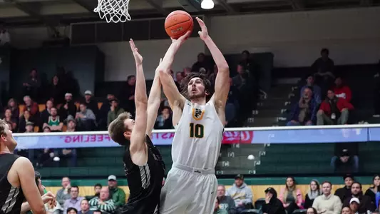 Matt-McCarthy-USF-Dons-Mens-Basketball-jumpshot-vs-SantaClara