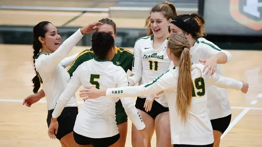 VB Celebration Huddle vs. Hofstra 9-7-2018