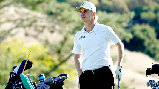 Soren-Lind-USF-Dons-Mens-Golf-tee-box