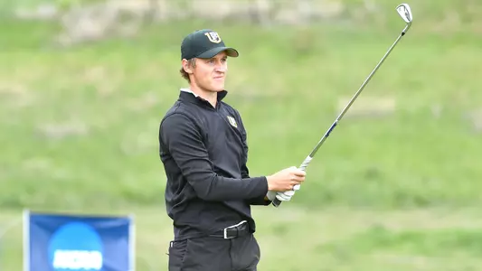 Tim-Widing-USF-Dons-Mens-Golf-Pullman-Regional-Iron-Shot