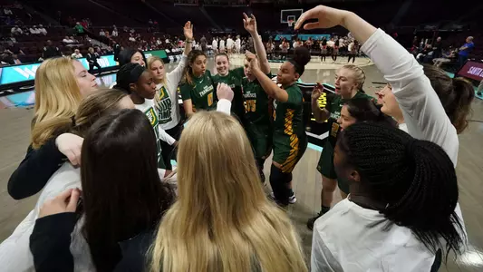 WBB huddle at 2020 WCC Championship vs Santa Clara 3-5-2020