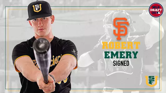 Robert Emery signs with the Giants