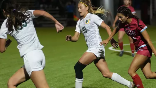 Elle Soleau and Sydney Cooper Action Shot