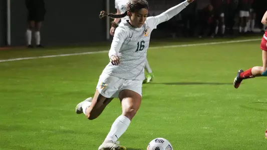 Marissa Vasquez Head Shot