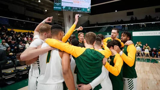 MBB Pregame Huddle vs. LIU