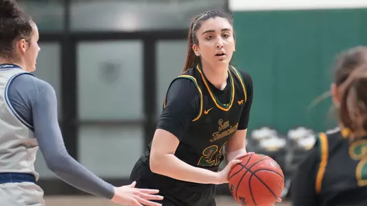 Claudia Langarita Action Shot