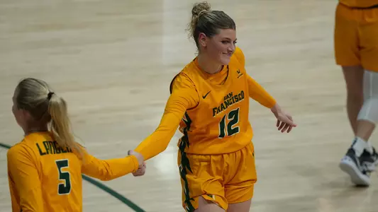 Kennedy Dicke/Amalie Langer Action Shot