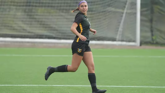 Gabby Rizzo Action Shot