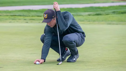 Briggs Lining Up Ball