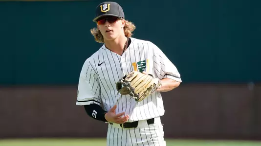 Keaschall Playing Catch