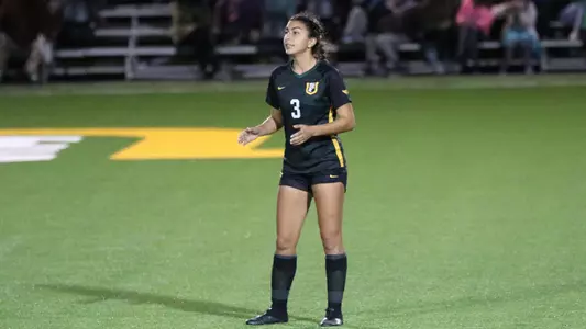 Gabby Rizzo Action Shot