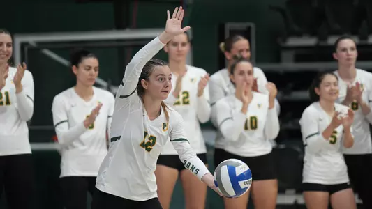 Analiese Gagliano serving