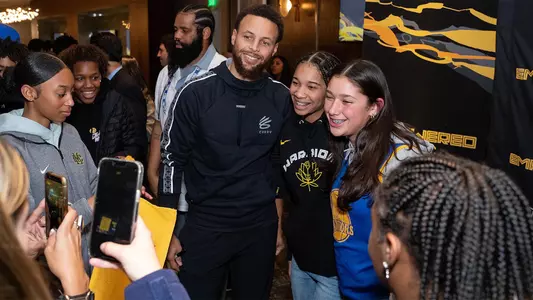 Steph Curry 2023 USF Gift