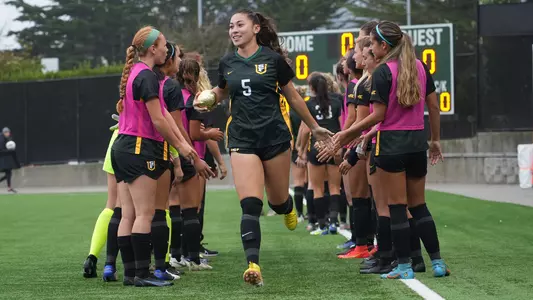 Lindsey Chau Tunnel Pregame Tunnel 2022