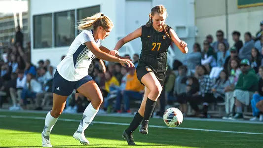 Kaitlyn Sasaduesz Dribble