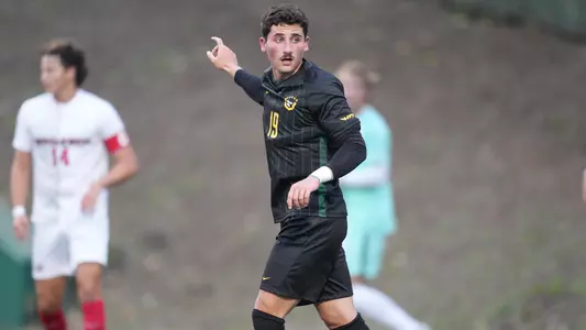 Zane Alafranji Pointing