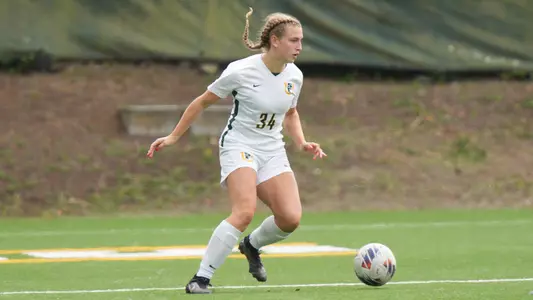 Olivia Lukrofka Dribble