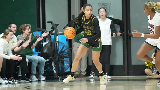 Aya Keita dribbling vs. Gonzaga