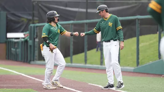 Ramppen/Coburn fist bump