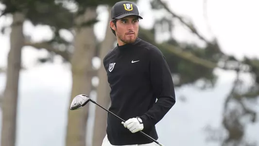 Renato Naula Looking On