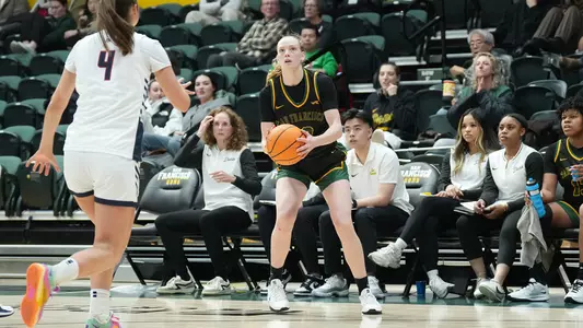 Freja Werth shooting vs. Gonzaga