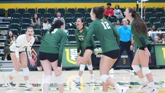 Crystal Galaviz + Team Celebrating a Point vs. SCU 2025