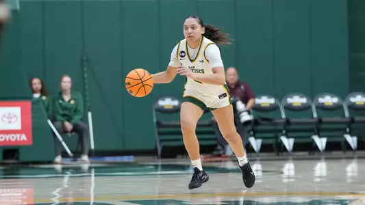 Meghan McIntyre dribbling vs. Lehigh