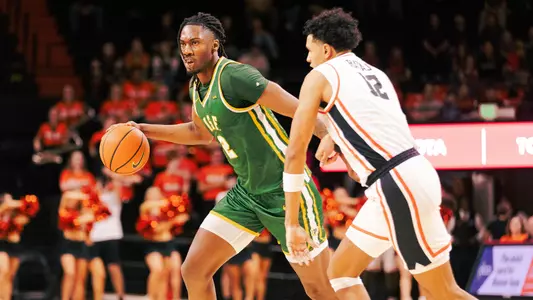 Carlton Linguard Jr. Dribble at Oregon State Feb. 2025