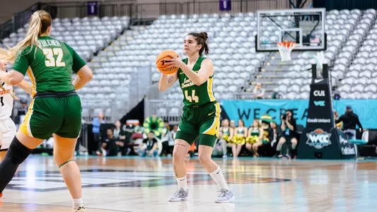 Mia Vuksic three-pointer vs. Oregon State