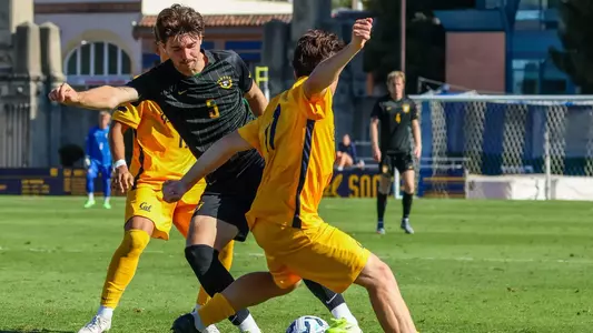 Matisse Chretien dribbling vs. Cal