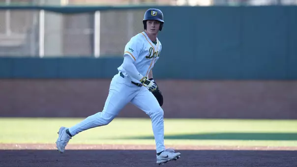 Myles Kallinger running back to first base 2026