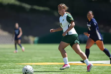 WSOC Game Notes USF vs SU - Maria Caceres-Manzano