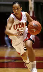 Leilani Mitchell finished with 26 points.