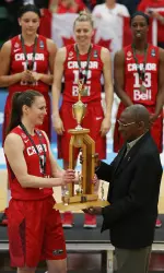 Kim Smith (Gaucher) and Team Canada won the gold medal at the 2015 FIBA Americas.