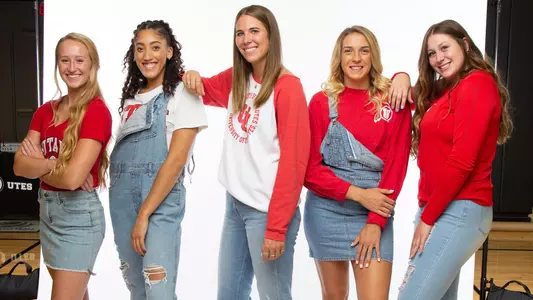 Utah WBB Sophomores posing in a photo together.