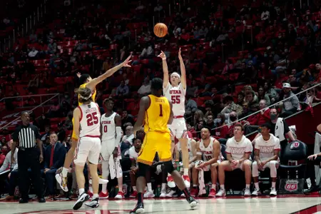 55_Madsen_Gabe_MBB_USC_NG22_2