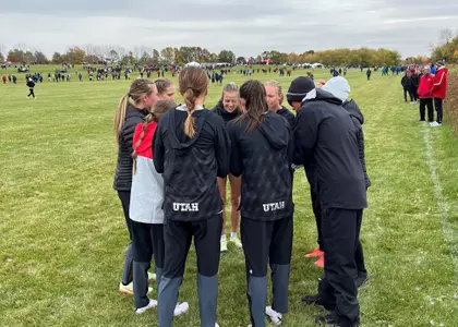 Huddle at 2022 Nuttycombe Invitational