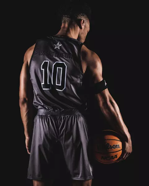 January 19, 2022, Salt Lake City, UT:
The University of Utah Utes Basketball teams pose for portraits in the USS SLC jerseys at the Jon M. Huntsman Center in Salt Lake City, Utah on Wednesday, January 19, 2022.
(Photo by Nick Grace/University of Utah)