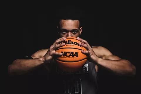 January 19, 2022, Salt Lake City, UT:
The University of Utah Utes Basketball teams pose for portraits in the USS SLC jerseys at the Jon M. Huntsman Center in Salt Lake City, Utah on Wednesday, January 19, 2022.
(Photo by Nick Grace/University of Utah)