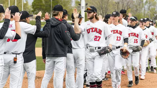 Team High-Five Line vs. Arizona - 2022