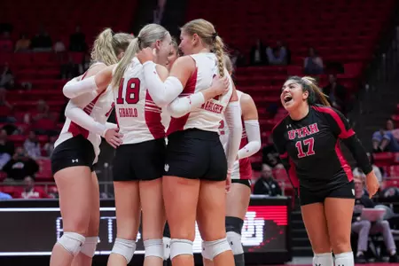 Utah Utes Volleyball vs. USC at Jon M. Huntsman Center in Salt Lake City, UT on Sunday, October 29, 2023.
Sophia Kuder/Utah Athletics