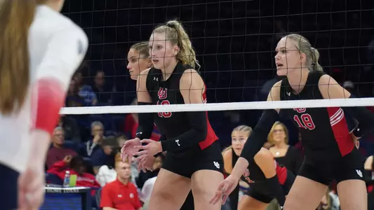 The Utah volleyball team battled the Arizona Wildcats in a hard-fought four-set match to begin their weekend slate in the Grand Canyon state.