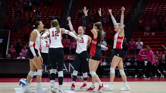 VB defeats #18 Baylor