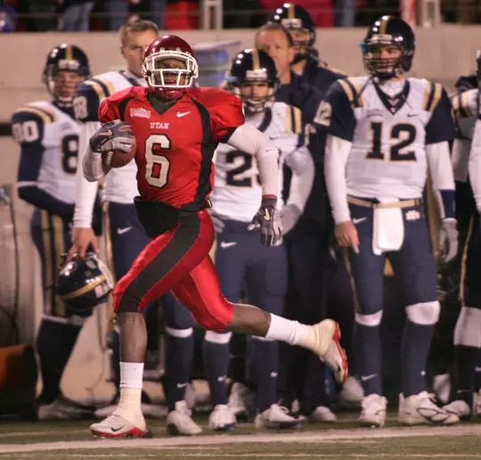 On the very next play, Steve Savoy took an option from Smith and sprinted 92 yards down the sideline for a touchdown. David Carroll's extra point was good, and all of a sudden Utah had a 38-21 advantage.