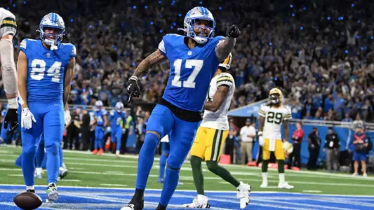 NFL: Green Bay Packers at Detroit Lions