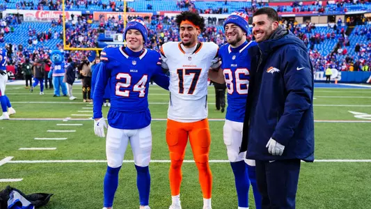 DEN/BUF group photo - Wild Card Weekend