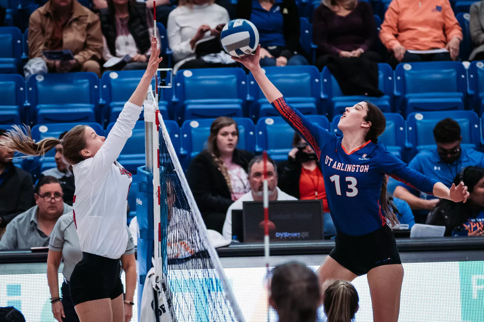 Volleyball vs Arkansas State, Marina Bustillo-Mendoza